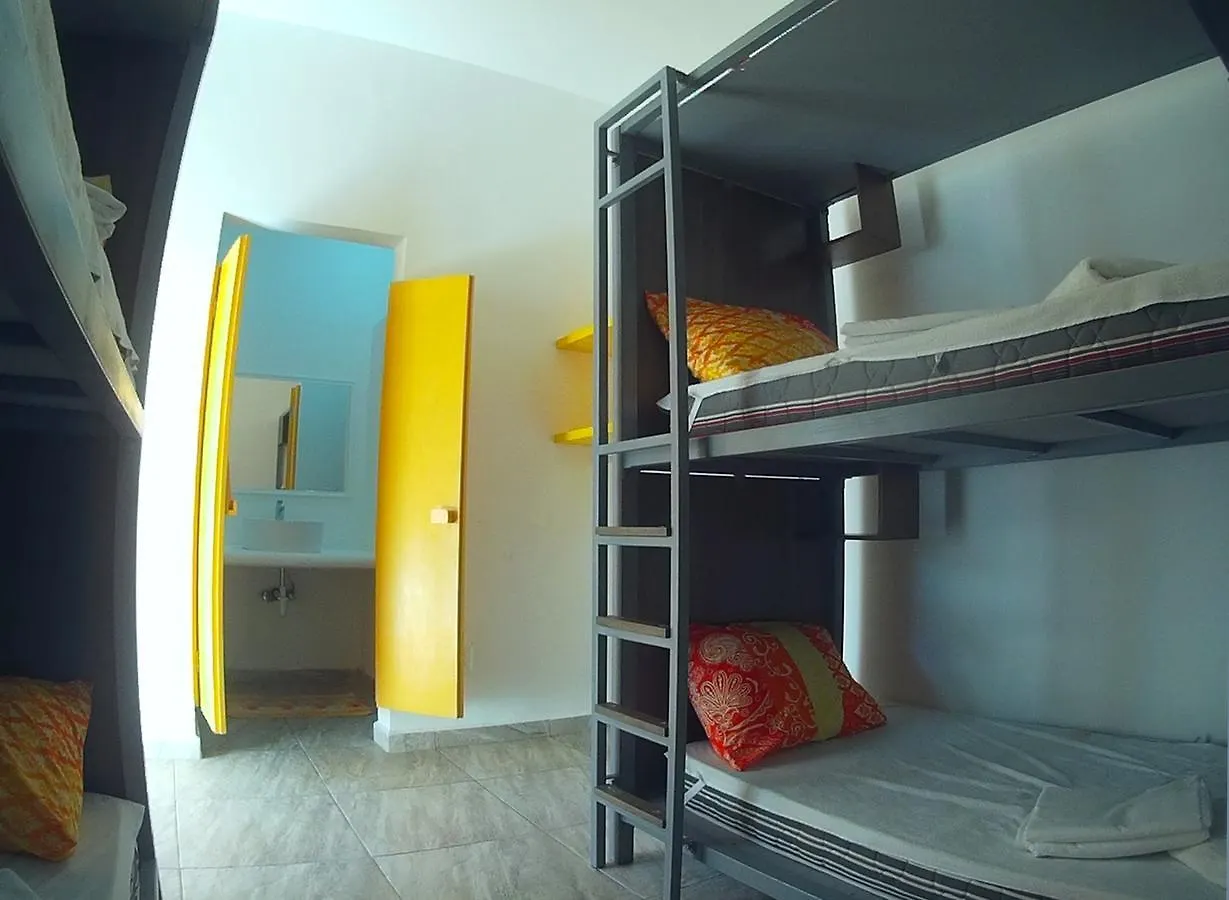 פוארטו מורלוס Hostel Humanity