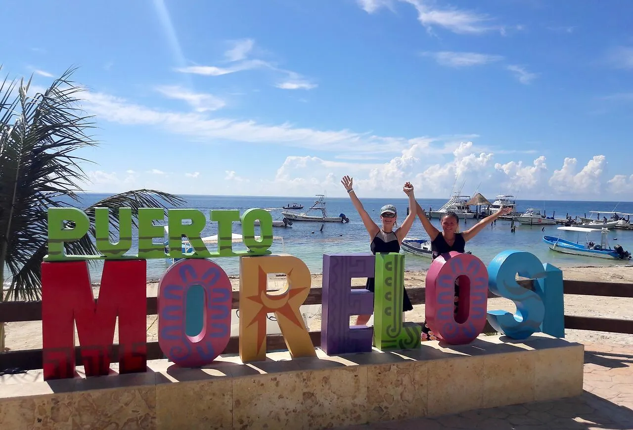 Hostel Humanity Puerto Morelos Mexico